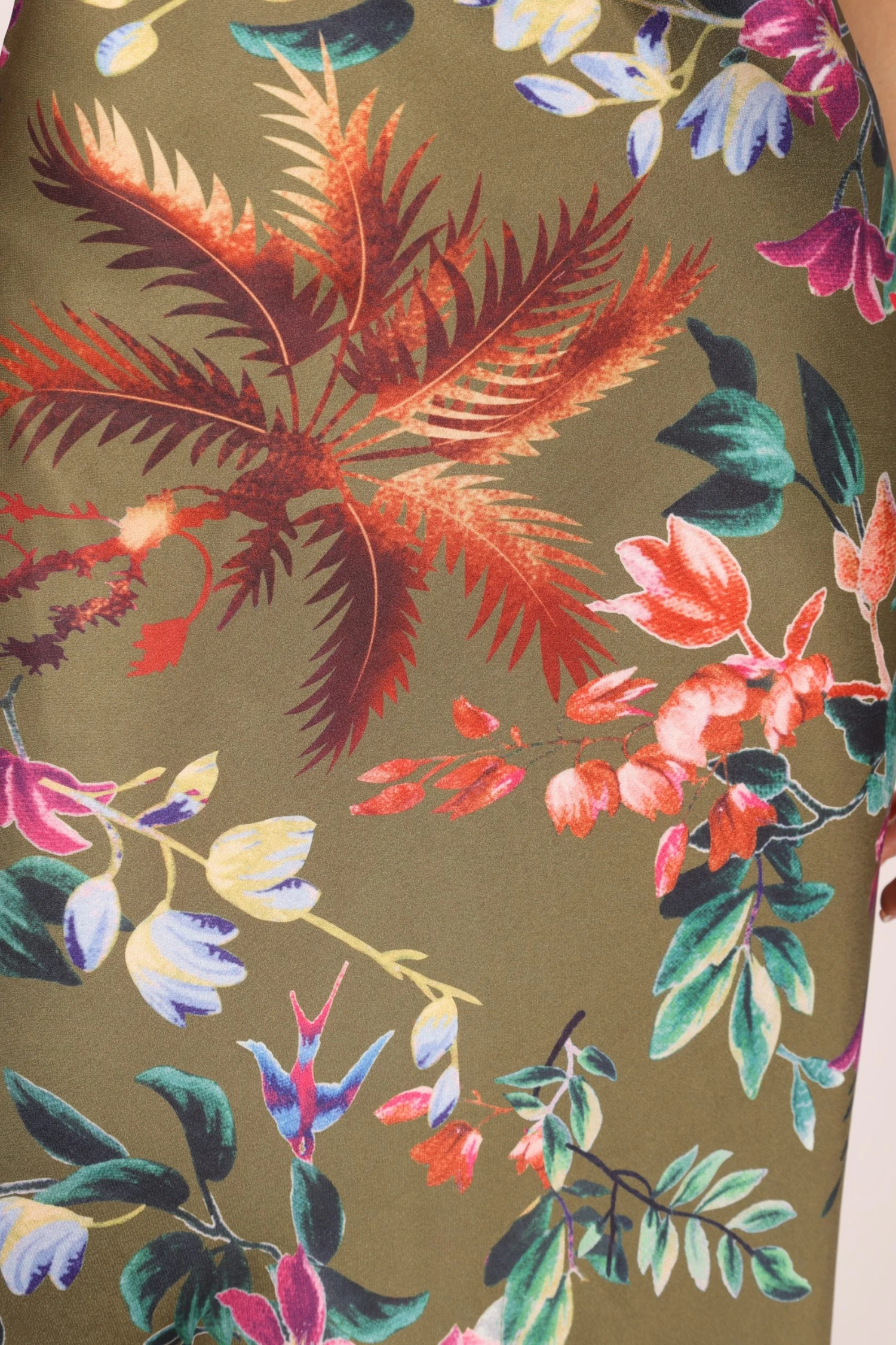 Anabelle Halter Neck Midi Dress - Green Tropical - Image 12