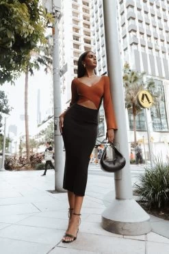 Luxxe Long Sleeve Maxi Knit Dress - Black/Tan